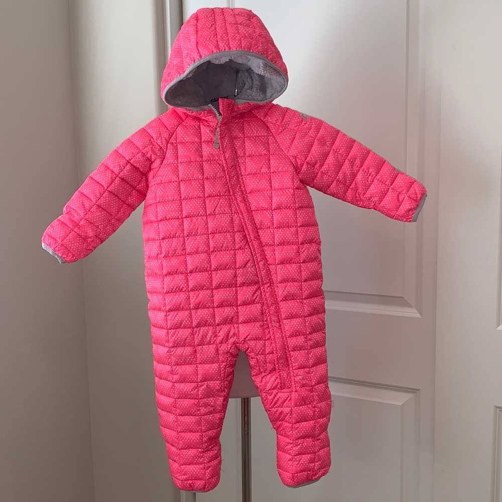 SNOZU BRAND NEW SIZE 24M ONE PIECE BEAUTIFUL QUILTED SNOWSUIT